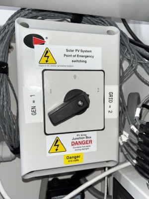 Lewden co switch.jpg (83.38 KiB) Viewed 62815 times Lewden changeover switch